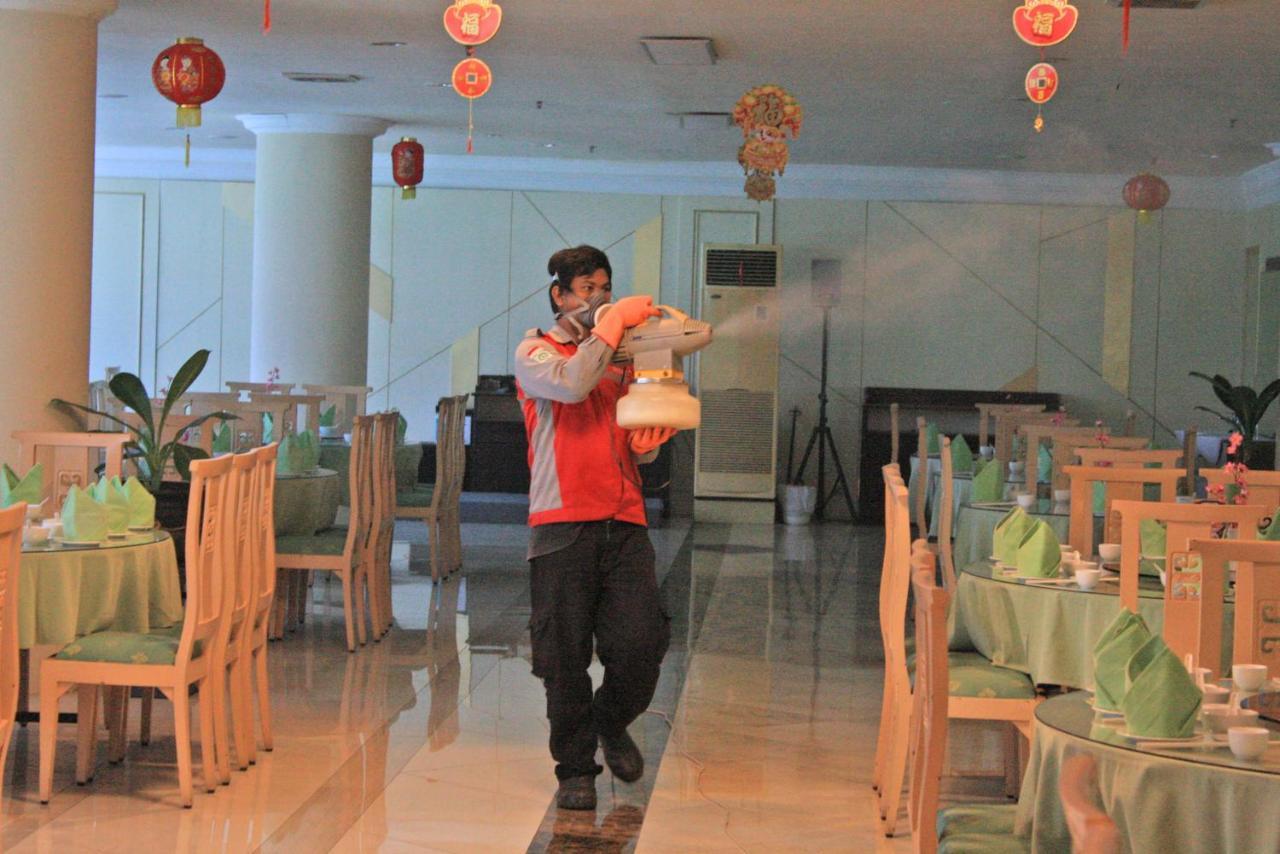 Tunjungan Hotel Сурабая Екстериор снимка
